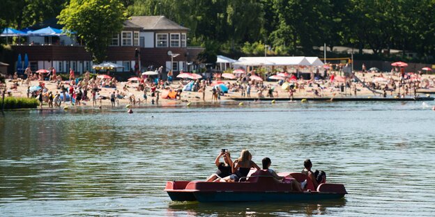 Blick aufs Freibad Plötzensee Blick aufs Freibad Plötzensee