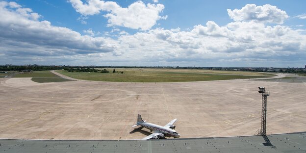 Tempelhofer Feld Tempelhofer Feld