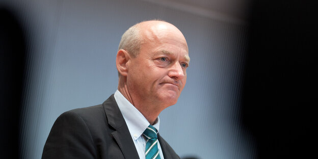 Porträt Gerhard Schindler Porträt Gerhard Schindler