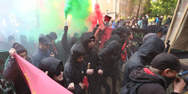Die 18-Uhr-Demo Die 18-Uhr-Demo