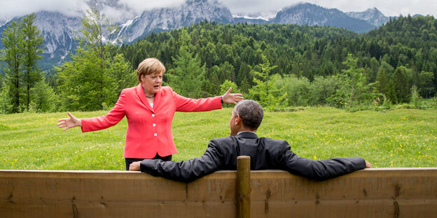 Angela Merkel und Barack Obama vor Bergpanorama Angela Merkel und Barack Obama vor Bergpanorama