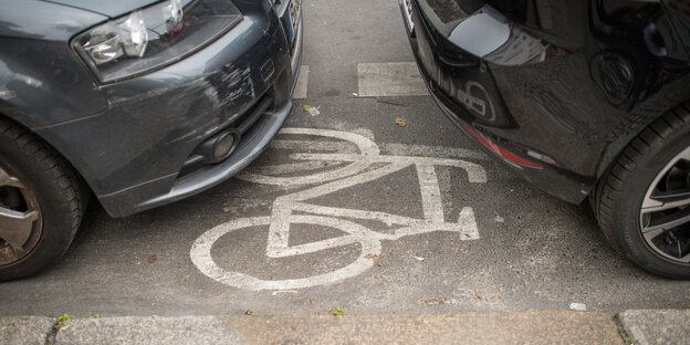 Zugeparkter Radweg