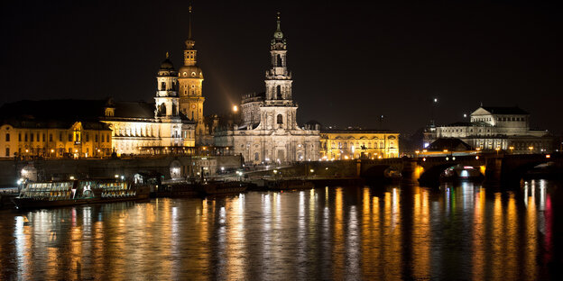 Die Dresdner Altstadt bei Nacht