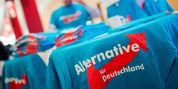 T-Shirts mit AfD-Logo T-Shirts mit AfD-Logo