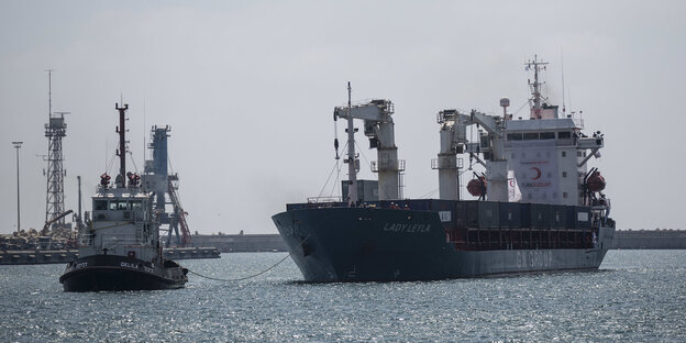 Das Schiff „Lady Leyla“ läuft im Hafen von Ashdod ein Das Schiff „Lady Leyla“ läuft im Hafen von Ashdod ein