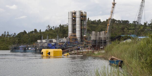 Das Methankraftwerk am Ufer des Kivu-Sees Das Methankraftwerk am Ufer des Kivu-Sees