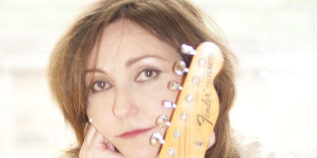 Eine Frau, Viv Albertine Eine Frau, Viv Albertine