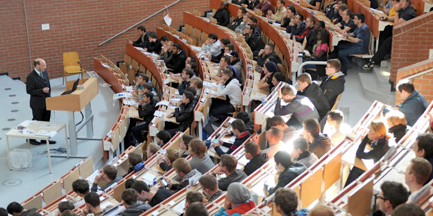 Eine volle Vorlesung an einer Hochschule