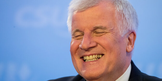 Horst Seehofer lacht Horst Seehofer lacht