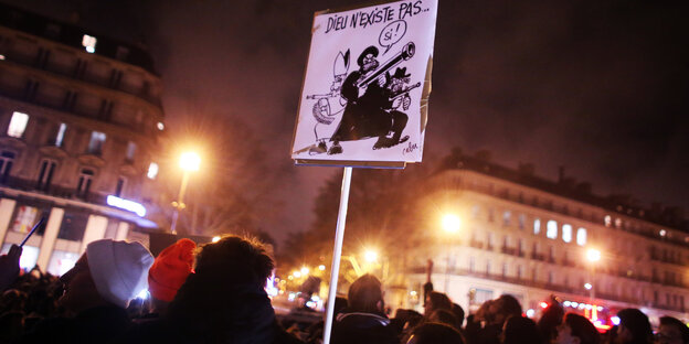 Trauermarsch in Paris nach dem Anschlag auf Charlie Hebdo Trauermarsch in Paris nach dem Anschlag auf Charlie Hebdo