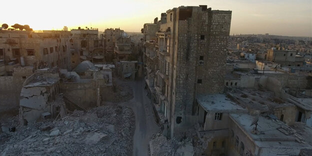 Zerbombte Häuser in Aleppo