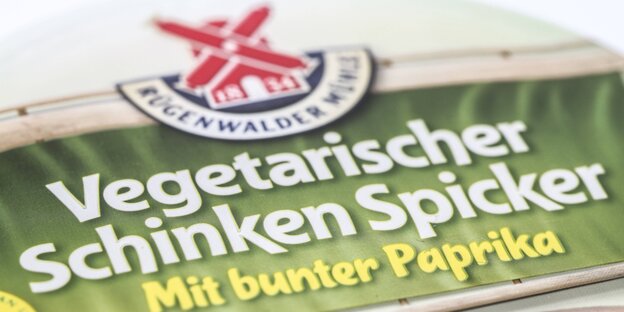 Im Bild ein Vegatarischer Schinken Spicker der Firma Rügenwalder Mühle