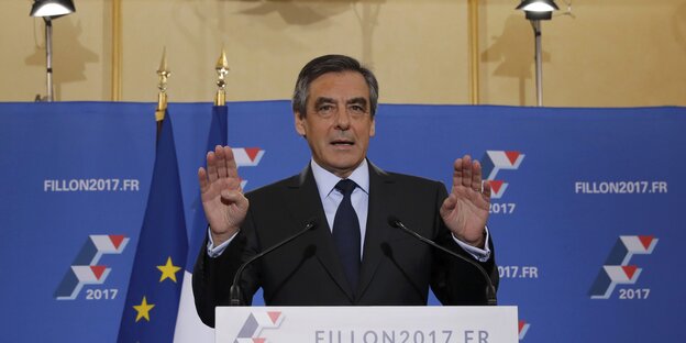 François Fillon am Rednerpult François Fillon am Rednerpult