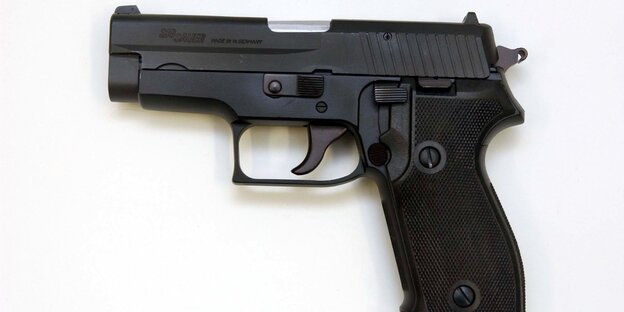 Eine Pistole von Sig Sauer Eine Pistole von Sig Sauer