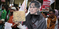 Protest vor Birmas Botschaft in Jakarta Ende November