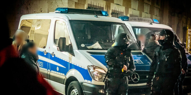 Polizisten im Einsatz – Silvester 2016 Polizisten im Einsatz – Silvester 2016