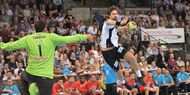 Fabian Wiede im Testspiel gegen Tunesien Fabian Wiede im Testspiel gegen Tunesien