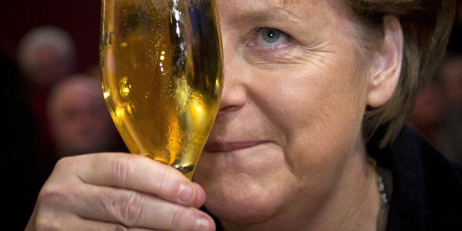 merkel-bier-reuters.jpg