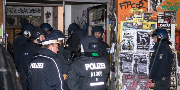 Einsatz vor der Rigaer 94 Einsatz vor der Rigaer 94