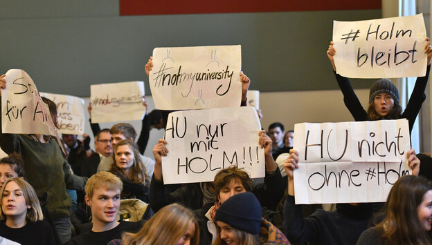 Protestplakate für Andrej Holm