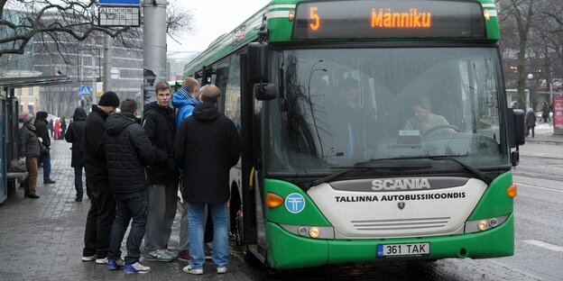 Bus in Tallinn Bus in Tallinn