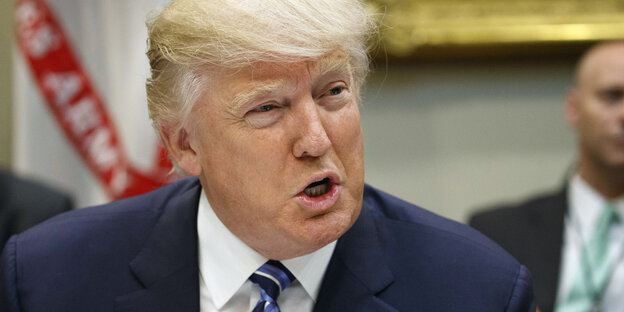 Donald Trump spricht Donald Trump spricht