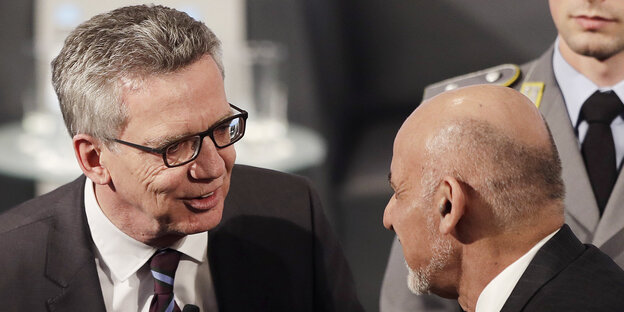 Maizière und Ashraf Ghani (li.) Maizière und Ashraf Ghani (li.)