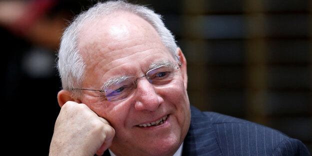 Wolfgang Schäuble lacht Wolfgang Schäuble lacht