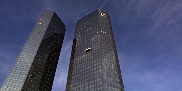 Die beiden Türme des Deutsche Bank-Hauptquartierts in Frankfurt am Main Die beiden Türme des Deutsche Bank-Hauptquartierts in Frankfurt am Main