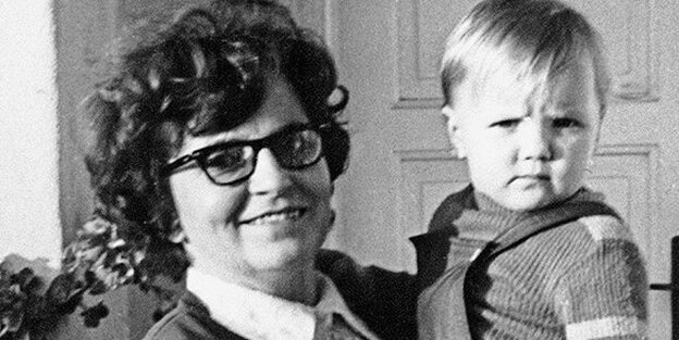 Nadja Klier mit ihrer Oma Nadja Klier mit ihrer Oma