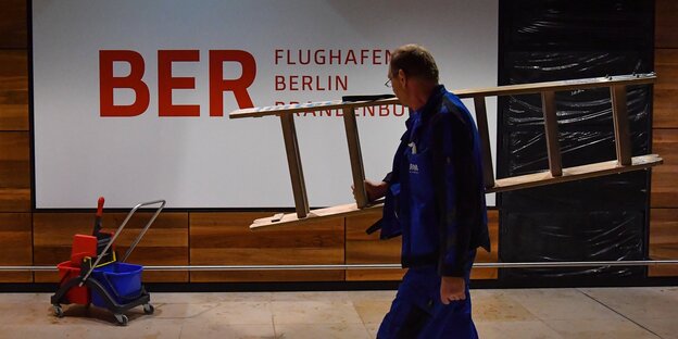 Bauarbeiter auf der BER-Baustelle Bauarbeiter auf der BER-Baustelle
