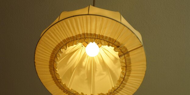 Eine Deckenlampe Eine Deckenlampe