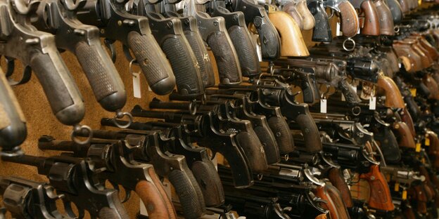 Viele Revolver Viele Revolver