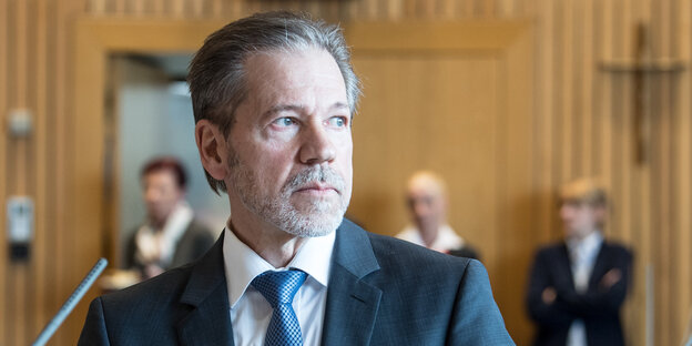 Burkhard Freier sitzt im Untersuchungsausschuss des Landtags in Düssledorf Burkhard Freier sitzt im Untersuchungsausschuss des Landtags in Düssledorf