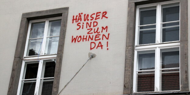 "Häuser sind zum Wohnen da"-Graffiti "Häuser sind zum Wohnen da"-Graffiti