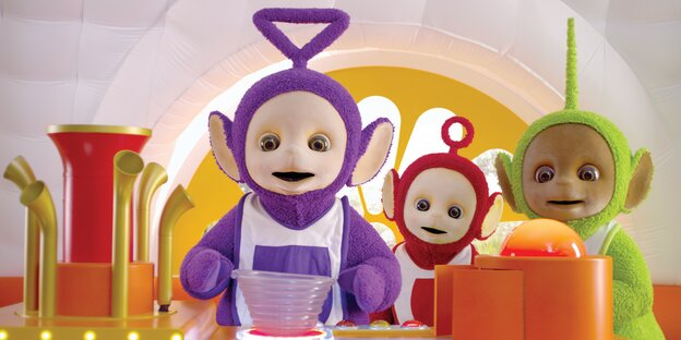 Tinky-Winky bereitet Tubbypudding zu Tinky-Winky bereitet Tubbypudding zu
