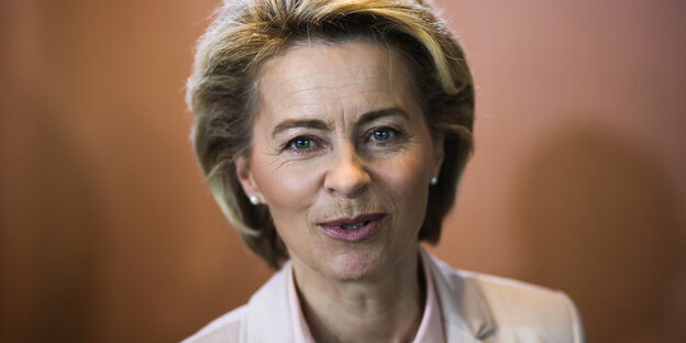 Eine Frau lacht Eine Frau lacht