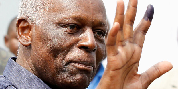 Angolas Präsident Eduardo dos Santos nach der Wahl 2012 Angolas Präsident Eduardo dos Santos nach der Wahl 2012