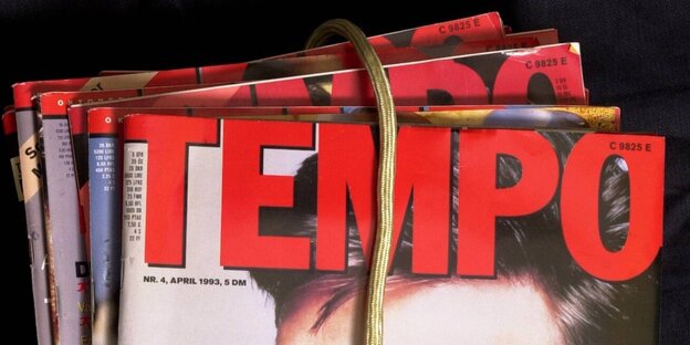 Magazin-Köpfe mit der Aufschrift "Tempo" Magazin-Köpfe mit der Aufschrift "Tempo"