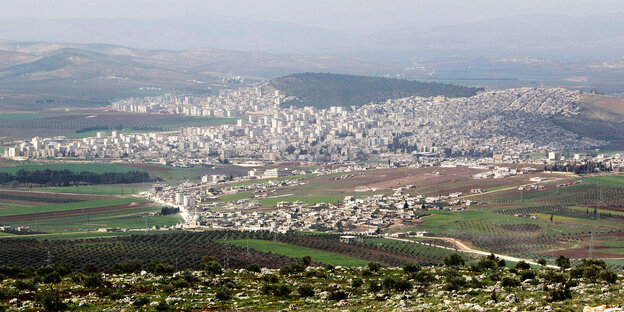 Ein Luftbild der Stadt Afrin im Norden Syriens Ein Luftbild der Stadt Afrin im Norden Syriens