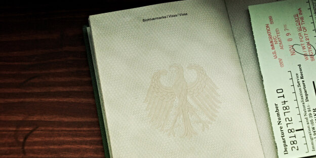 Ein Pass mit Visum Ein Pass mit Visum