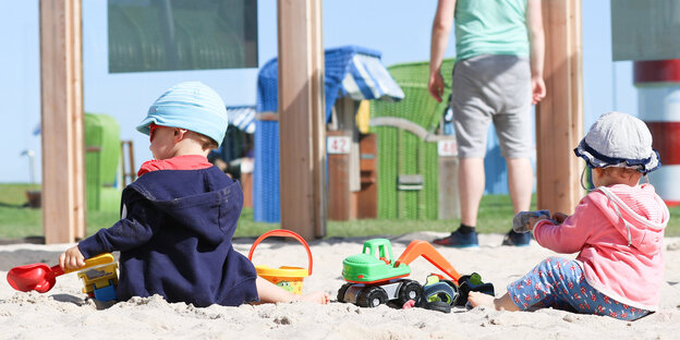 Babys im Sand Babys im Sand