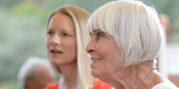 Eine Frau im Profil Eine Frau im Profil
