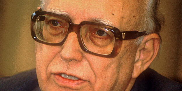 Ein Mann, Wolfgang Mischnick, in Nahaufnahme Ein Mann, Wolfgang Mischnick, in Nahaufnahme