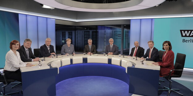 Katja Kipping, Jörg Meuthen, Joachim Herrmann, Angela Merkel, Rainald Becker, Peter Frey, Martin Schulz, Christian Lindner und Katrin Göring-Eckardt Katja Kipping, Jörg Meuthen, Joachim Herrmann, Angela Merkel, Rainald Becker, Peter Frey, Martin Schulz, Christian Lindner und Katrin Göring-Eckardt