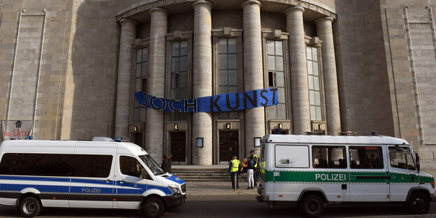 Räumung der Volksbühne Räumung der Volksbühne