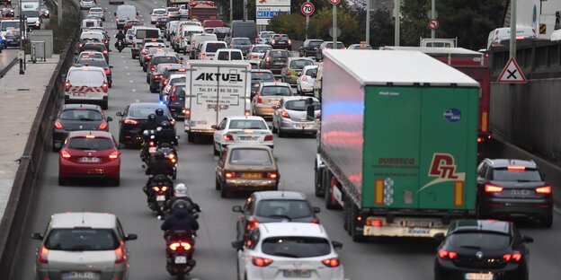 Stau auf dem Peripherique Stau auf dem Peripherique