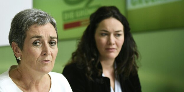 Die Spitzenkandidatin Ulrike Lunacek (l.) und Bundessprecherin Ingrid Felipe Die Spitzenkandidatin Ulrike Lunacek (l.) und Bundessprecherin Ingrid Felipe