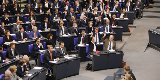 Viele Abgeordnete des deutschen Bundestages Viele Abgeordnete des deutschen Bundestages