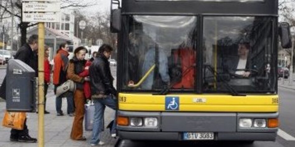 es stimmt ja die bvg kutschiert uns tag und nacht durch die stadt meistens kommt man auch an aber wann und mit welcher laune - Bvg Bewerbung es stimmt ja die bvg kutschiert uns tag und nacht durch die stadt meistens kommt man auch an aber wann und mit welcher laune - Bvg Bewerbung